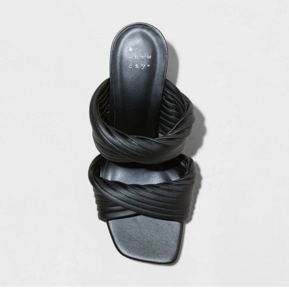 A New Day Women's Mule High Heels Dress Embossed Striped Faux Leather NEW - Picture 3 of 4